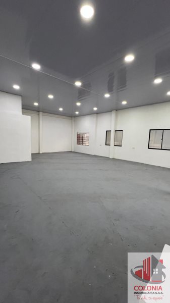 Casa-local disponible para Arriendo en Envigado Parque Foto numero 1